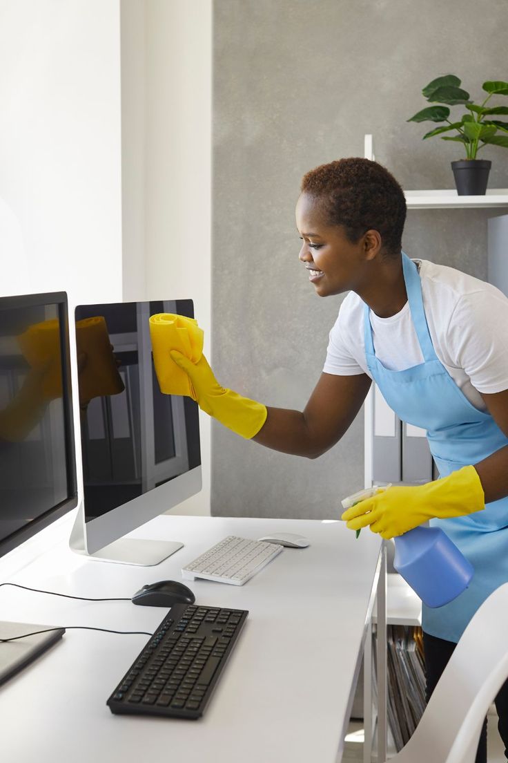 MA VEE Cleaning Team